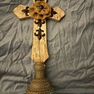 Decorative cross NWT white washed 13”x7”
